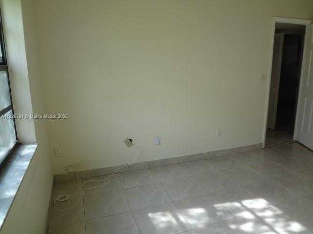 Small Image of 18216 MEDITERRANEAN BLVD #1-19, Hialeah Number 13