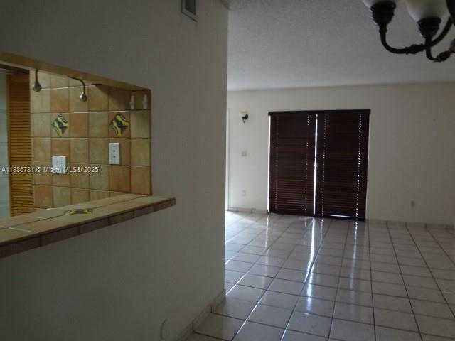Small Image of 18216 MEDITERRANEAN BLVD #1-19, Hialeah Number 21
