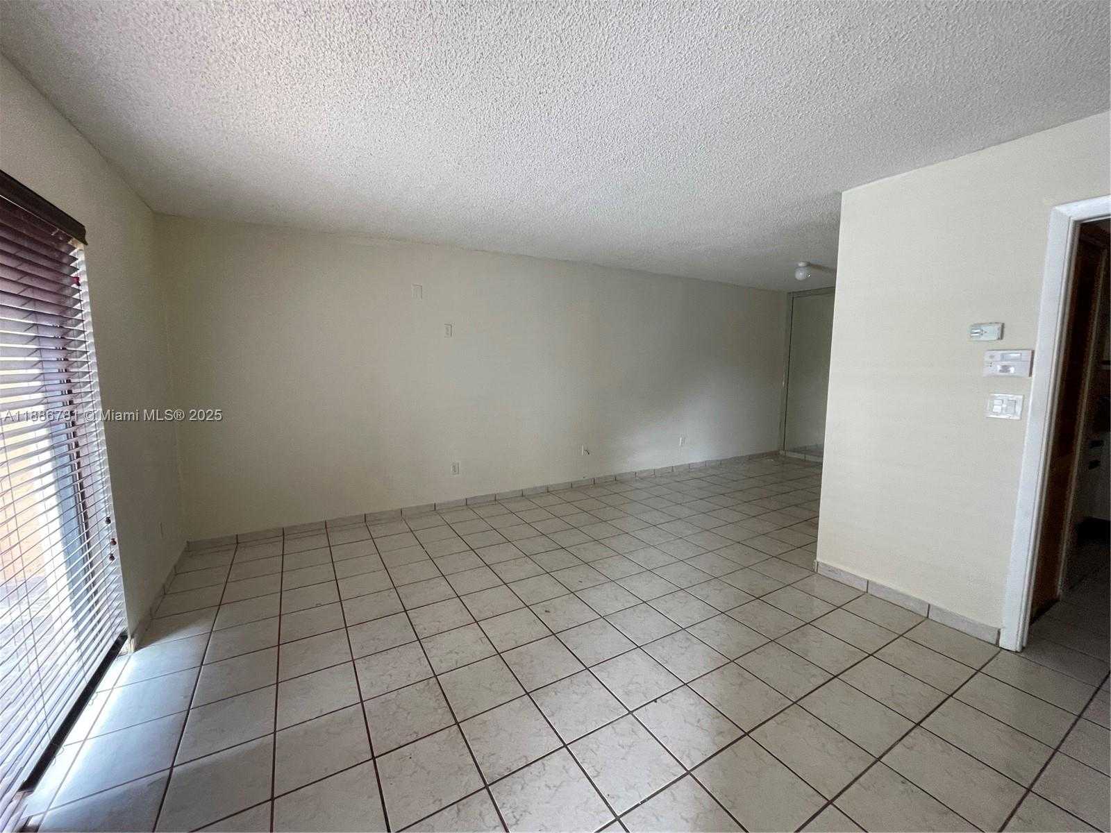 Small Image of 18216 MEDITERRANEAN BLVD #1-19, Hialeah Number 24