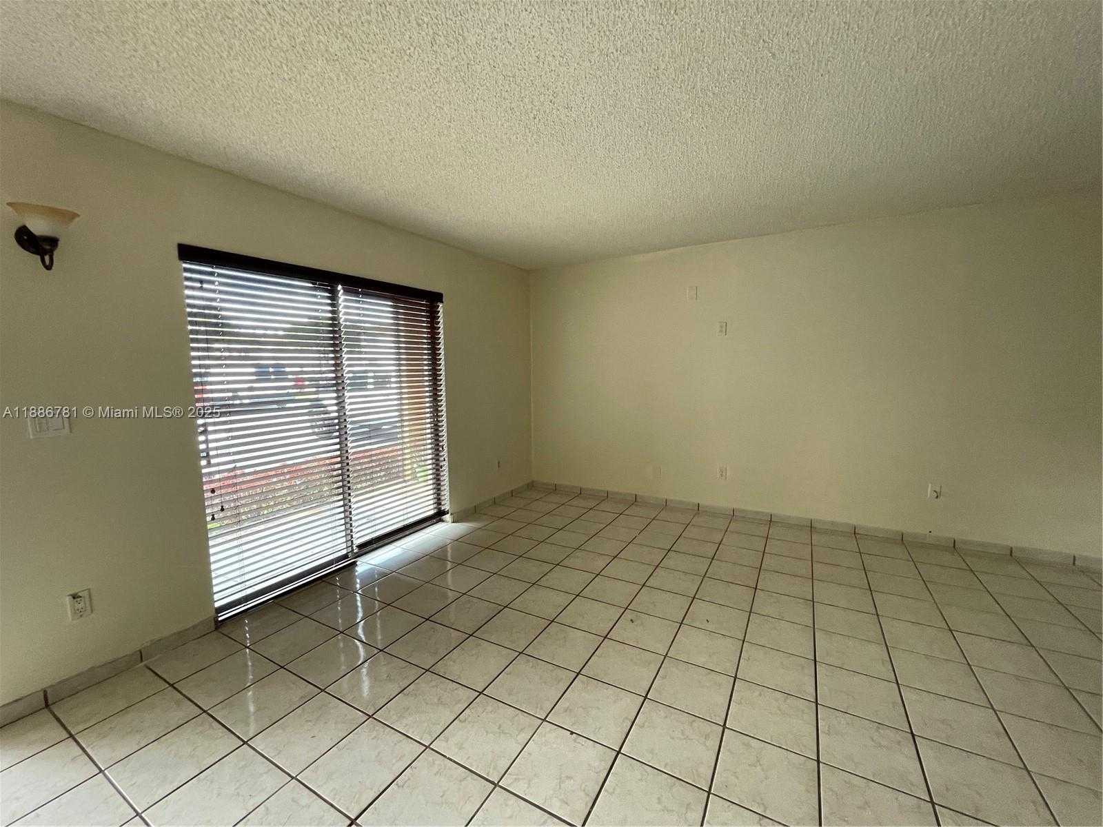 Small Image of 18216 MEDITERRANEAN BLVD #1-19, Hialeah Number 31