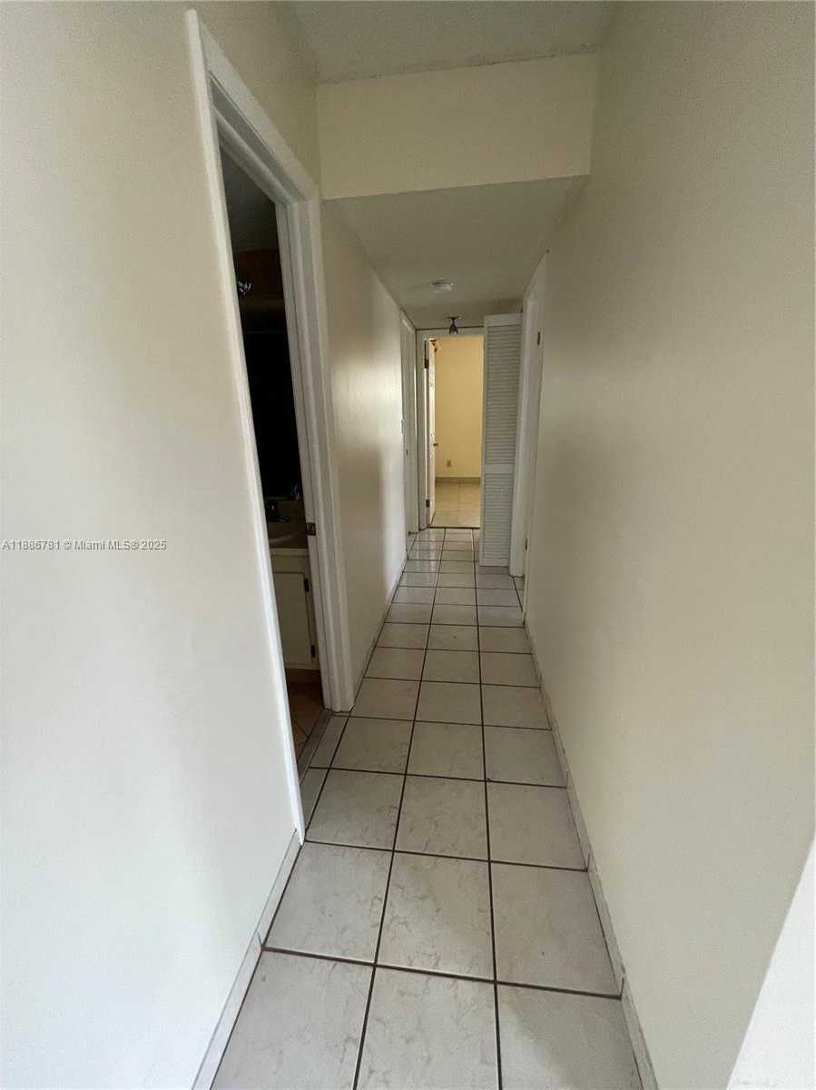 Small Image of 18216 MEDITERRANEAN BLVD #1-19, Hialeah Number 38