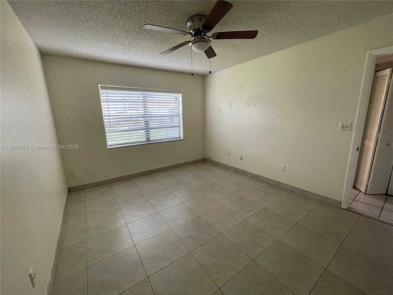 Small Image of 18216 MEDITERRANEAN BLVD #1-19, Hialeah Number 40