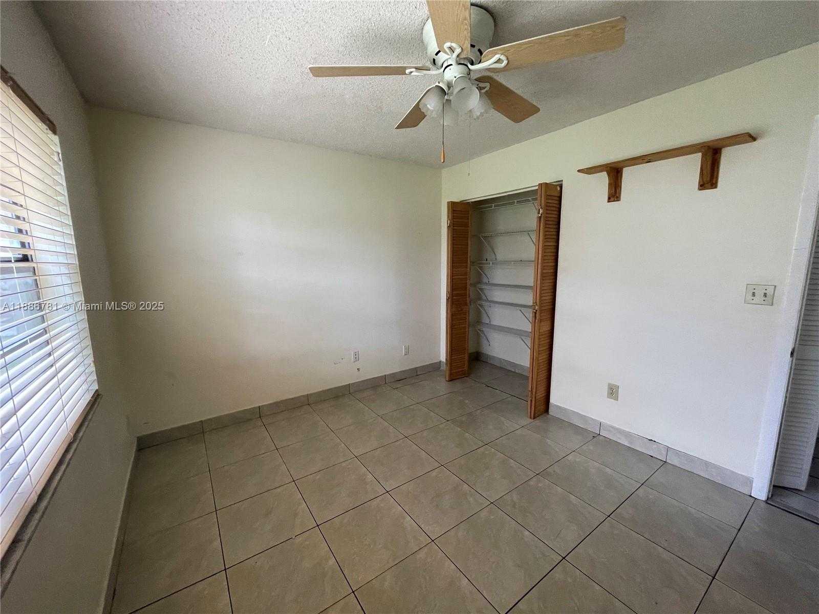 Small Image of 18216 MEDITERRANEAN BLVD #1-19, Hialeah Number 42