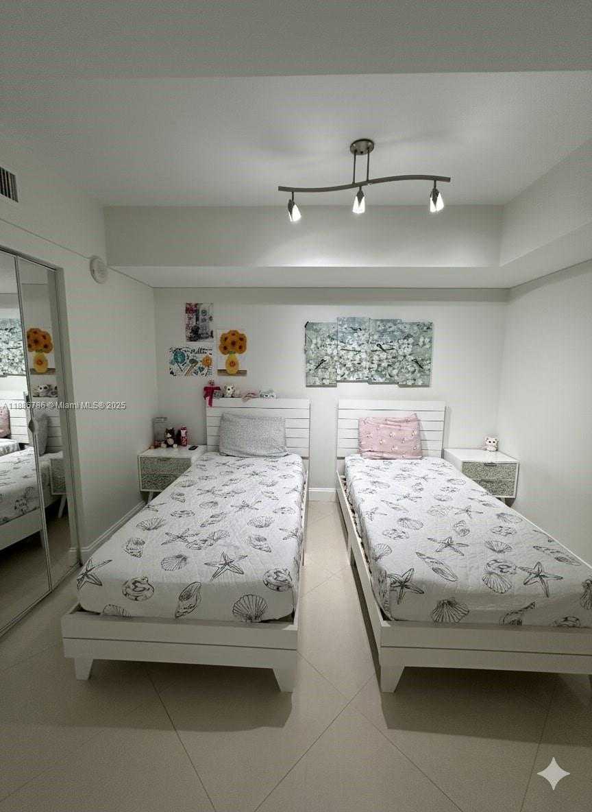 Small Image of 16699 COLLINS AVE #1806, Sunny Isles Beach Number 12