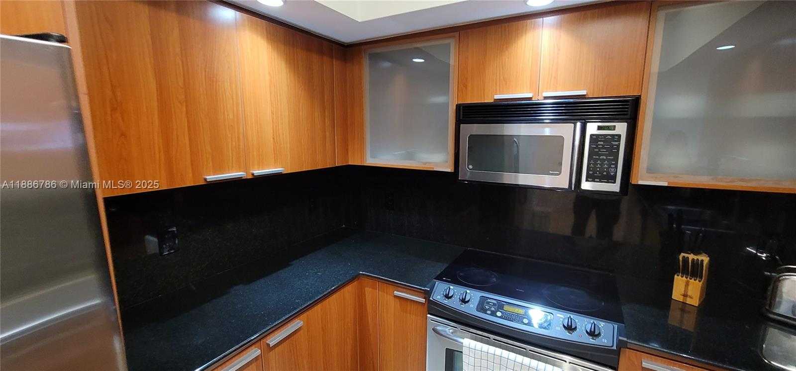Small Image of 16699 COLLINS AVE #1806, Sunny Isles Beach Number 5