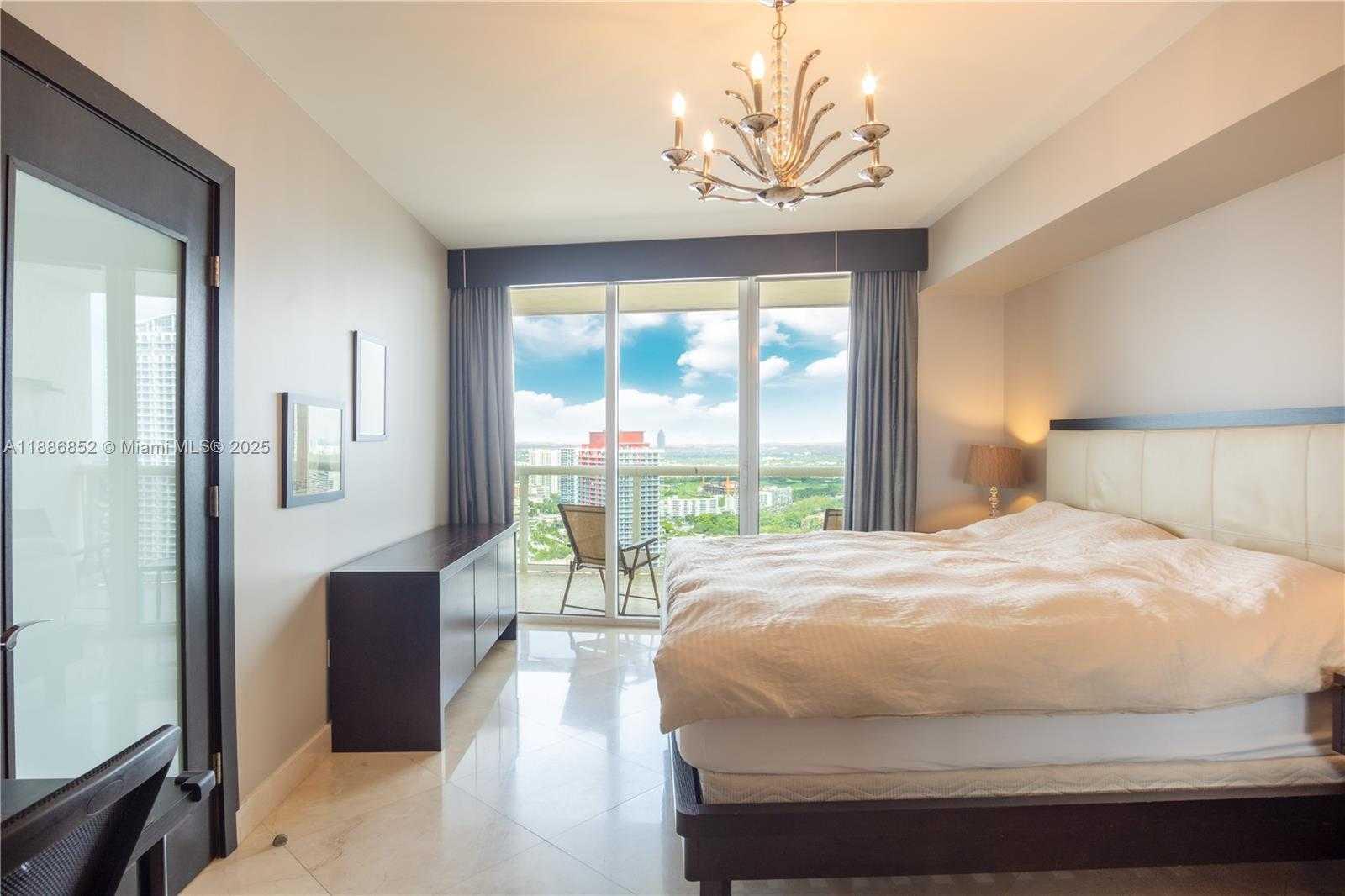 Small Image of 1850 SOUTH OCEAN DR #3509, Hallandale Beach Number 11