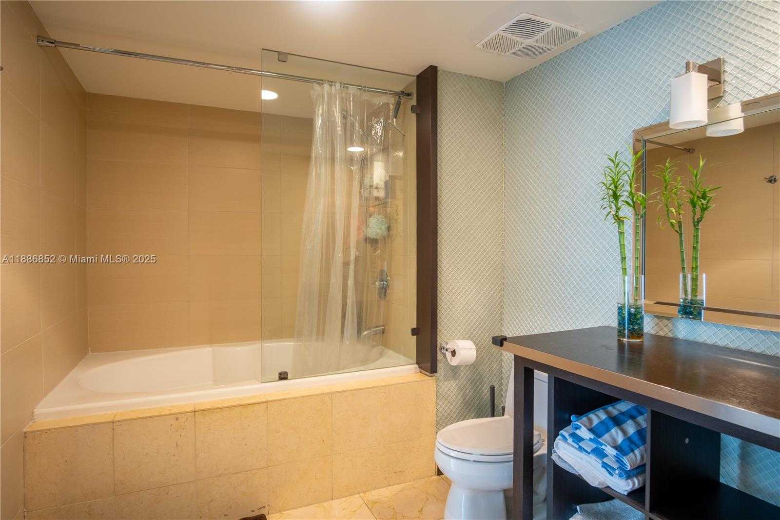 Small Image of 1850 SOUTH OCEAN DR #3509, Hallandale Beach Number 19