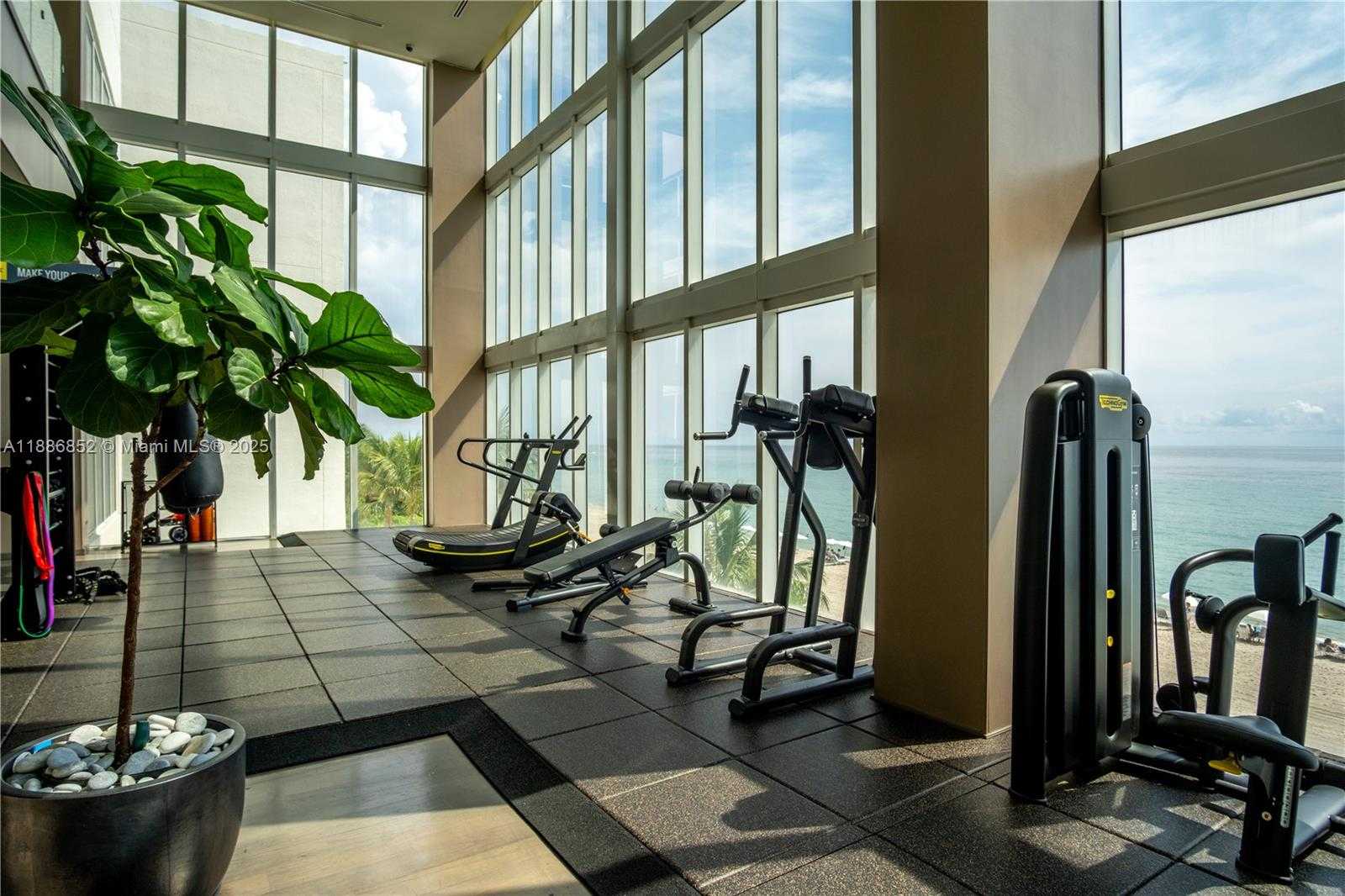 Small Image of 1850 SOUTH OCEAN DR #3509, Hallandale Beach Number 25