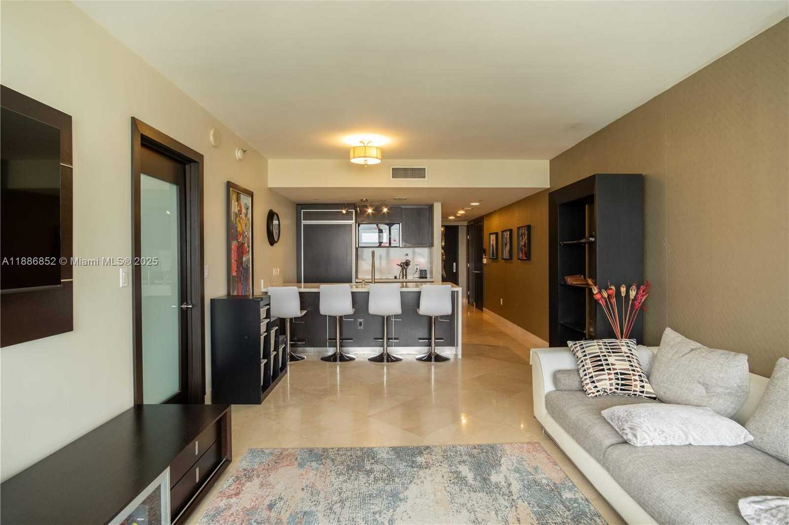 Small Image of 1850 SOUTH OCEAN DR #3509, Hallandale Beach Number 4