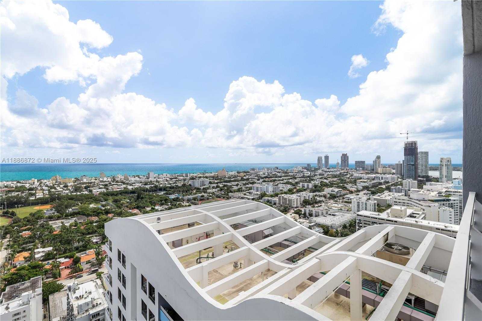 Small Image of 1330 WEST AVE #3507, Miami Beach Number 15