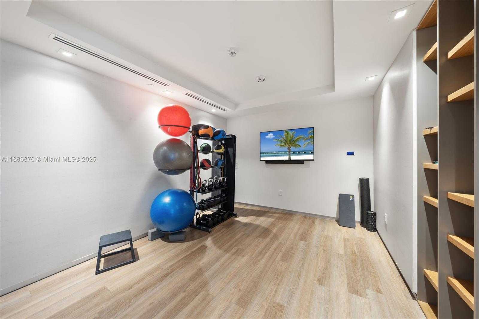 Small Image of 515 VALENCIA AVE #1201, Coral Gables Number 24