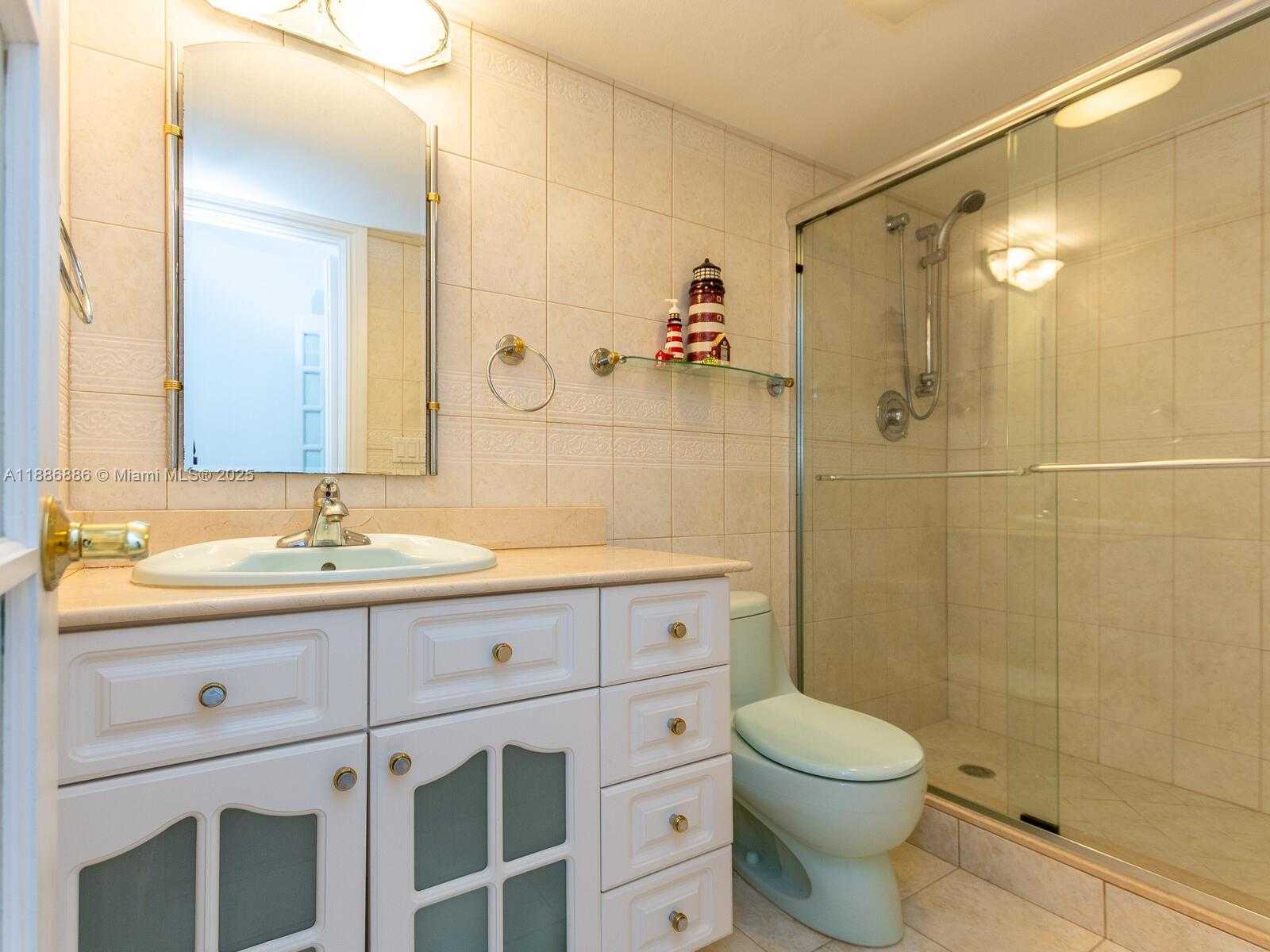 Small Image of 9273 COLLINS AVE #703, Surfside Number 23
