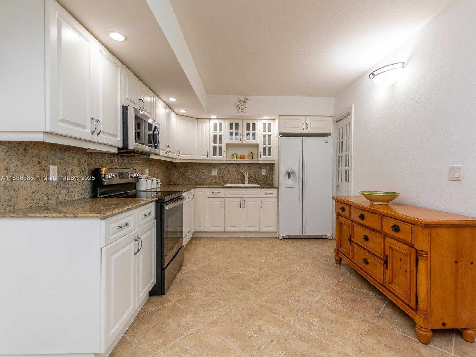 Small Image of 9273 COLLINS AVE #703, Surfside Number 7