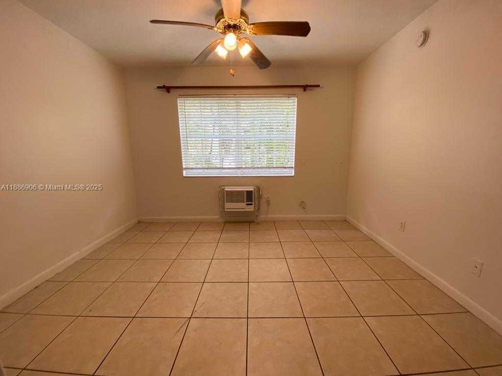 Small Image of 318 MAJORCA AVE #203, Coral Gables Number 9