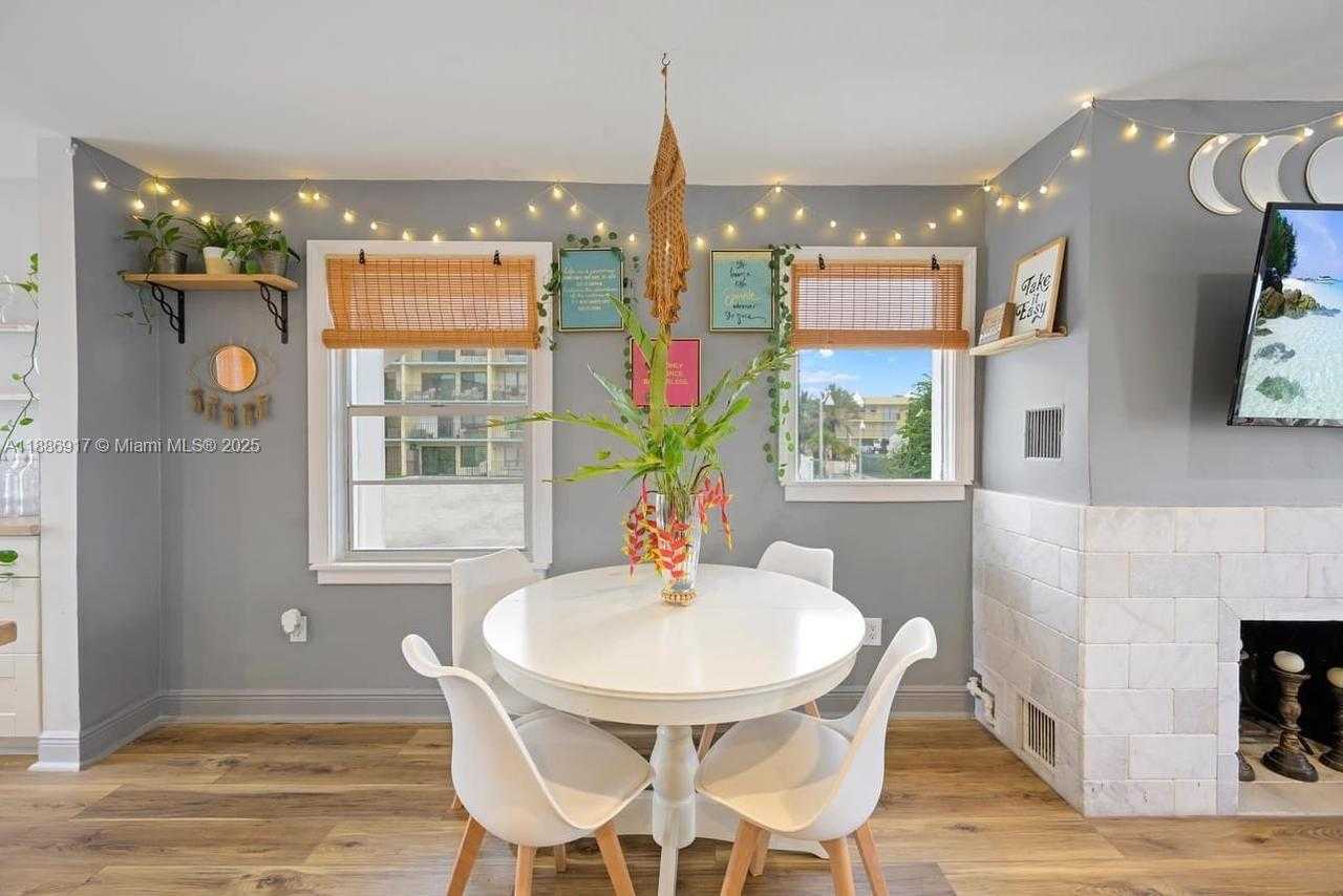Small Image of 314 NEW HAMPSHIRE ST #23, Hollywood Number 10