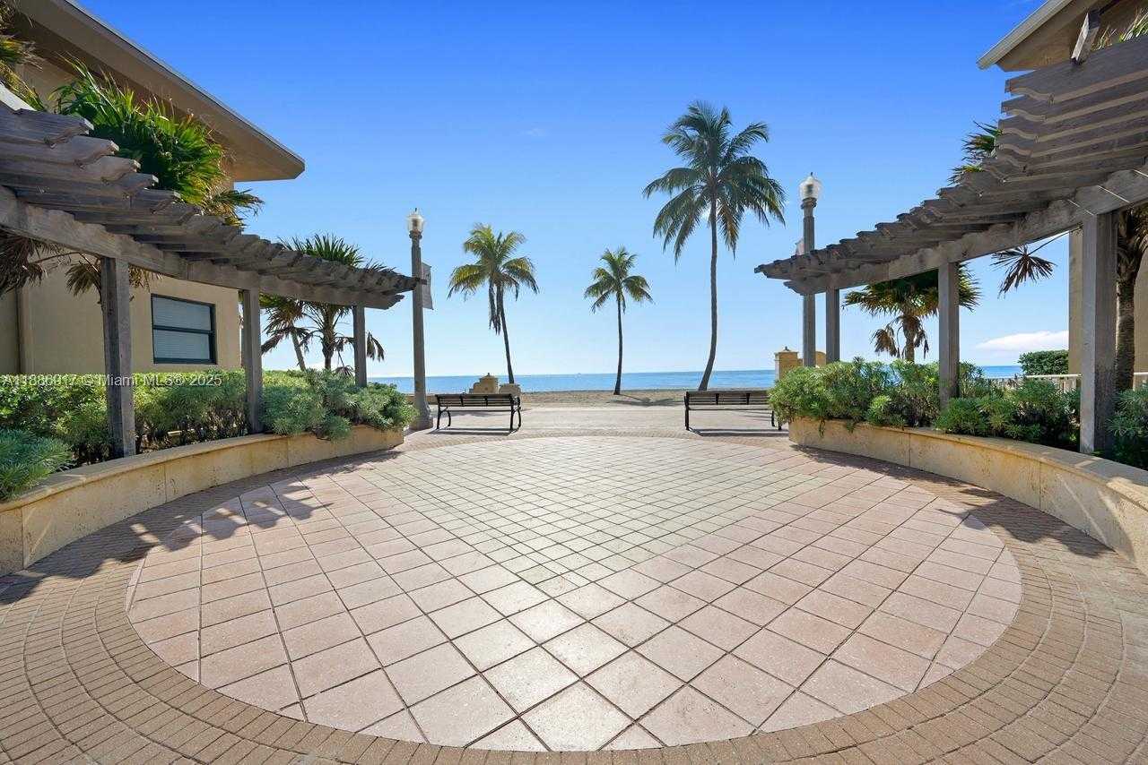 Small Image of 314 NEW HAMPSHIRE ST #23, Hollywood Number 5