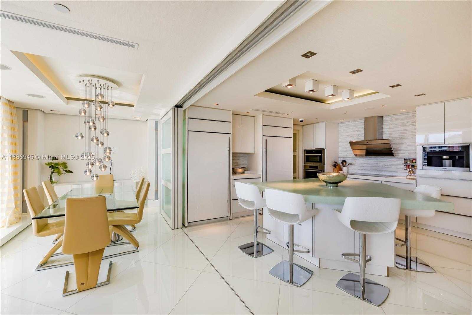 Small Image of 791 CRANDON BLVD #1408, Key Biscayne Number 10