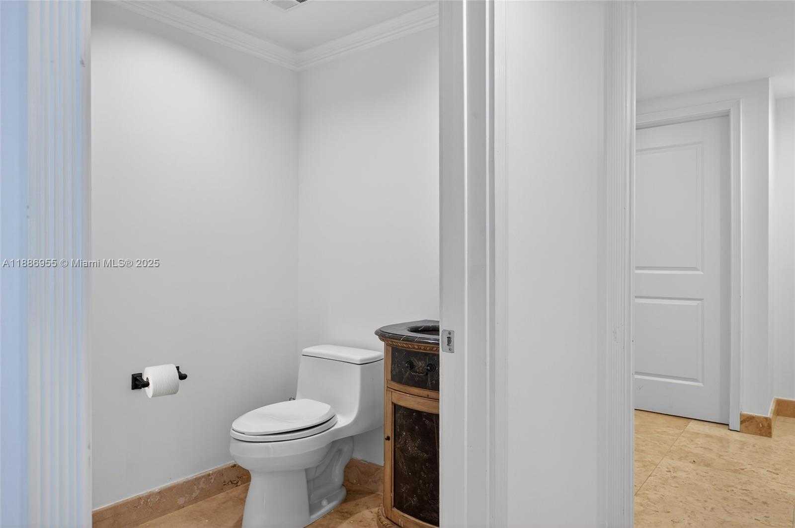 Small Image of 3101 SOUTH OCEAN DR #2403, Hollywood Number 22