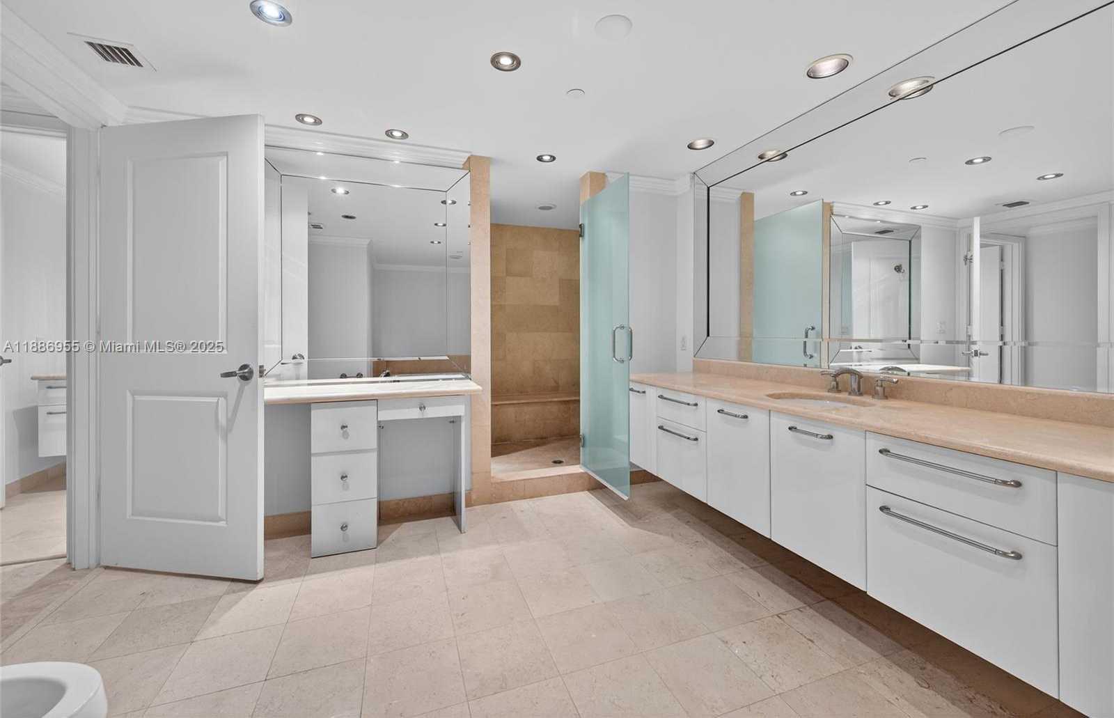 Small Image of 3101 SOUTH OCEAN DR #2403, Hollywood Number 27