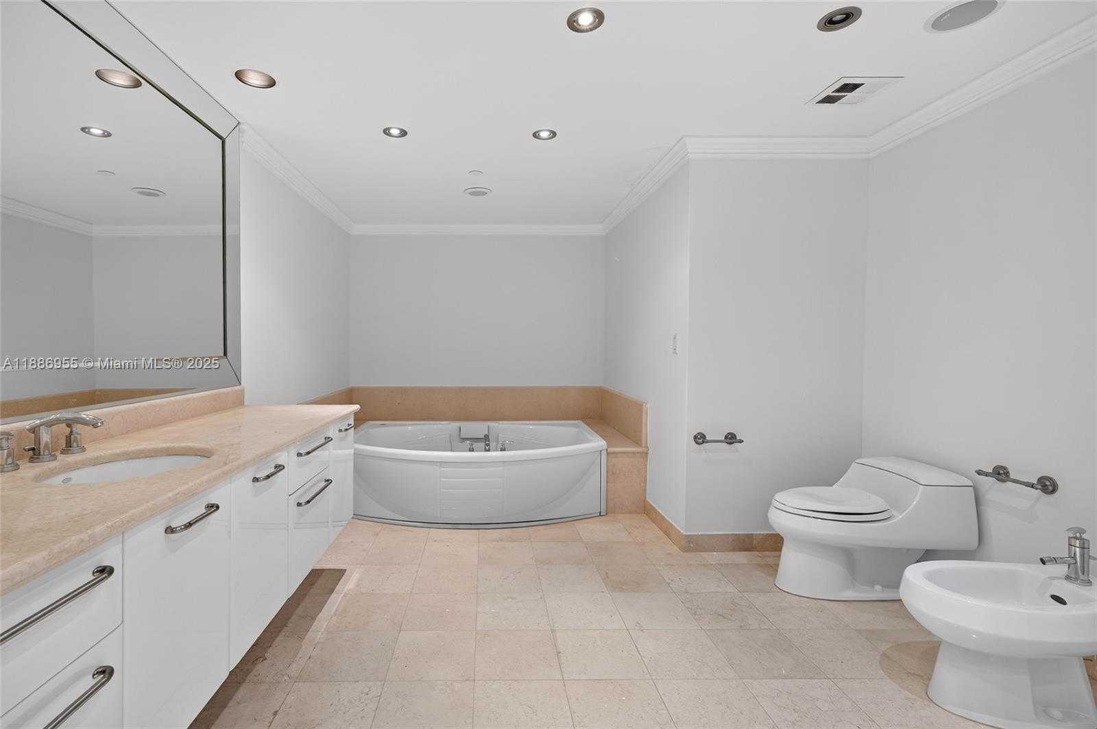 Small Image of 3101 SOUTH OCEAN DR #2403, Hollywood Number 28