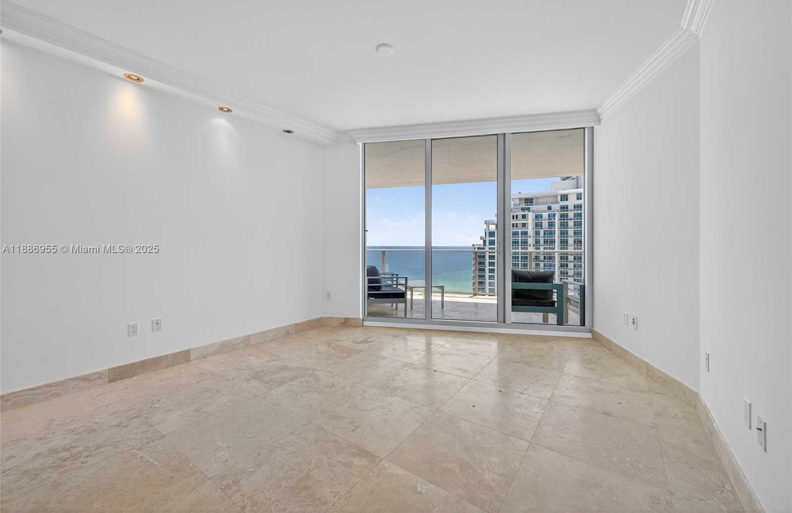 Small Image of 3101 SOUTH OCEAN DR #2403, Hollywood Number 32