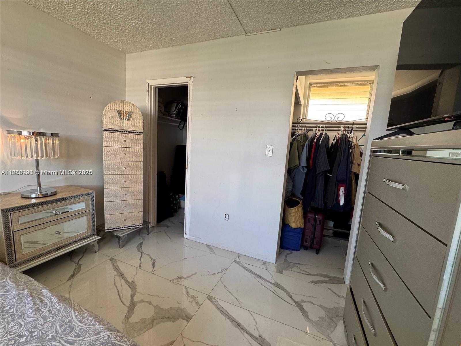 Small Image of 2980 POINT EAST DR #D102, Aventura Number 7