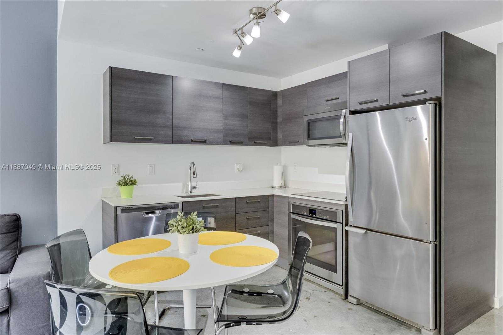 Small Image of 151 SOUTH EAST 1ST ST #1003, Miami Number 3