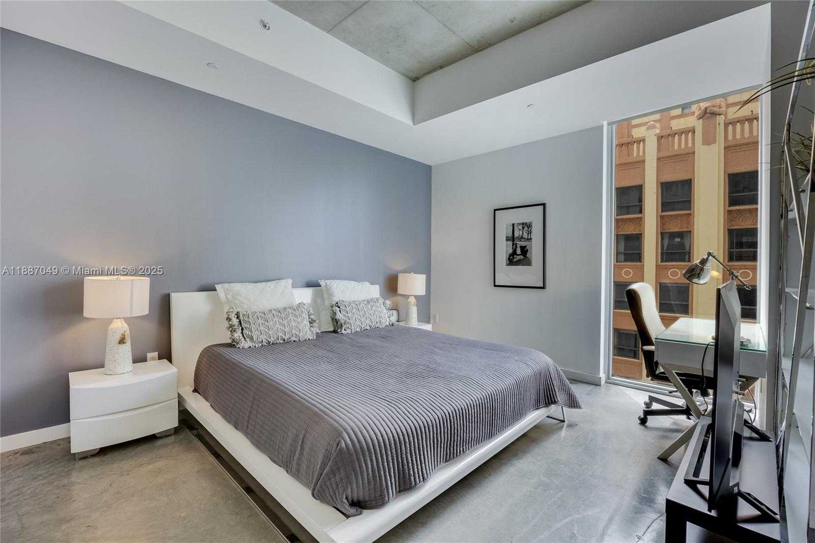 Small Image of 151 SOUTH EAST 1ST ST #1003, Miami Number 5