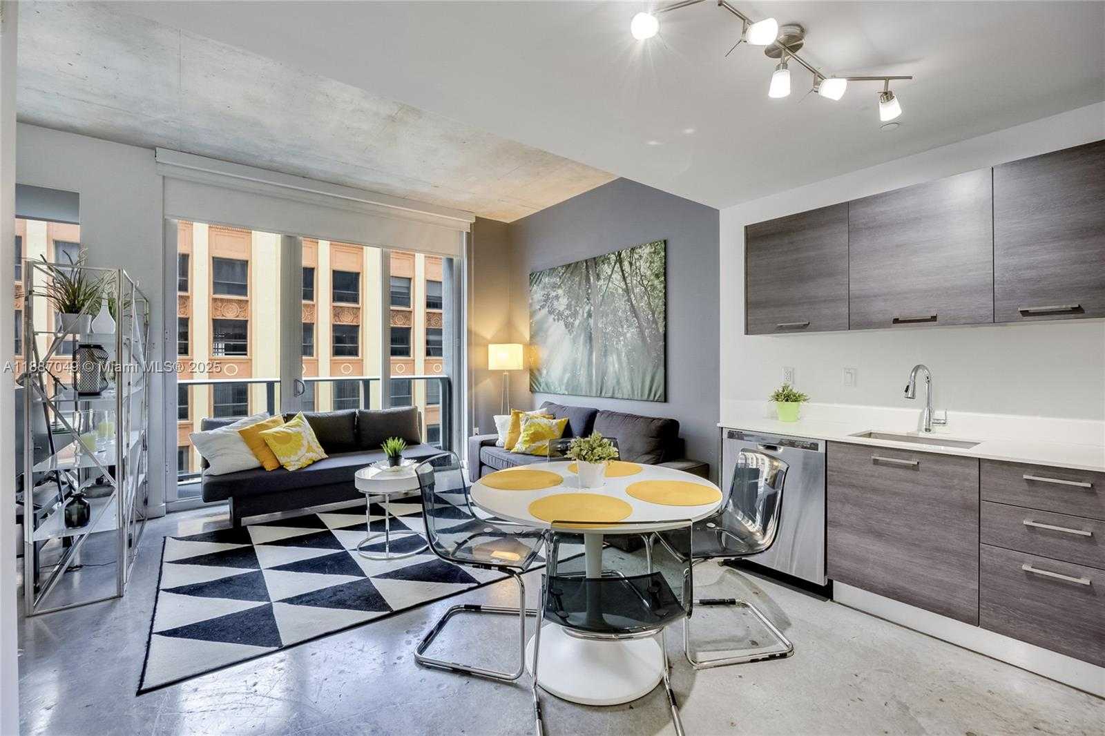 Small Image of 151 SOUTH EAST 1ST ST #1003, Miami Number 7