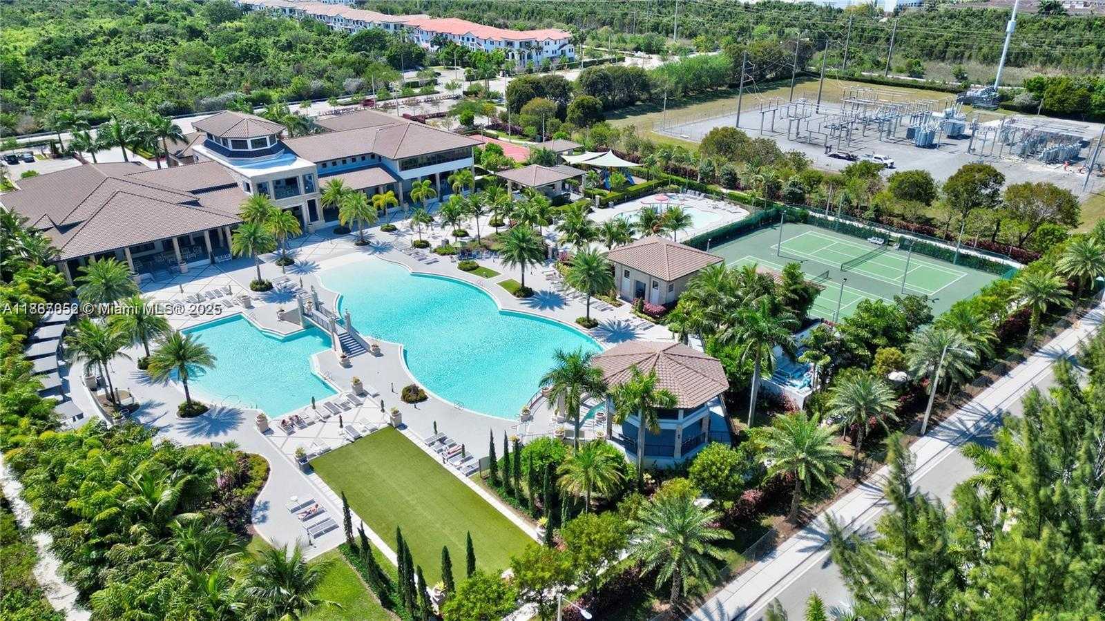 Small Image of 8860 NORTH WEST 103RD PATH, Doral Number 24