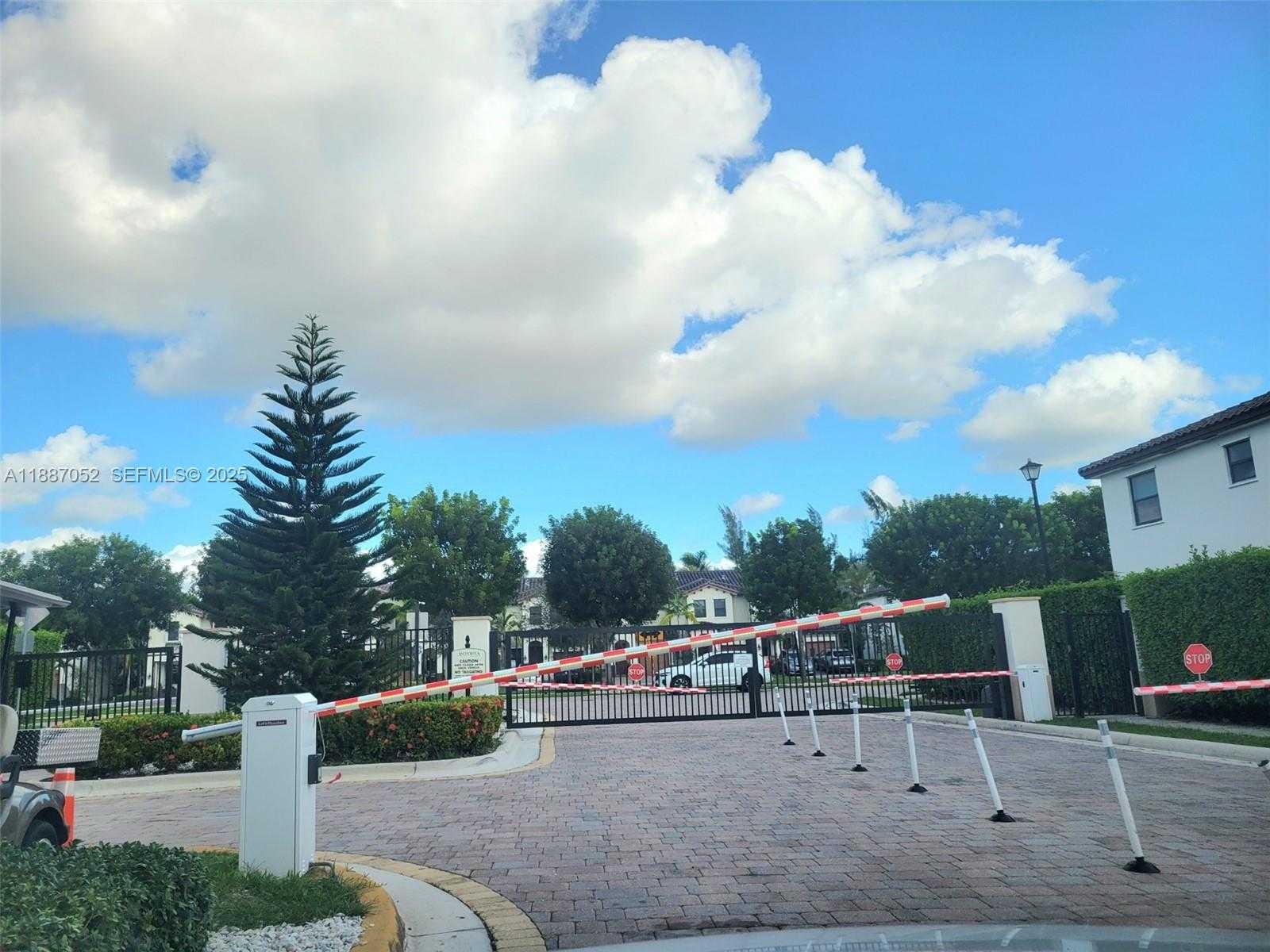 Small Image of 8860 NORTH WEST 103RD PATH, Doral Number 41