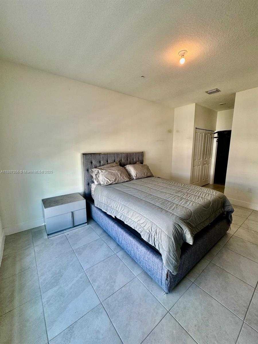 Small Image of 8201 NORTH WEST 41ST ST #D-407, Doral Number 14