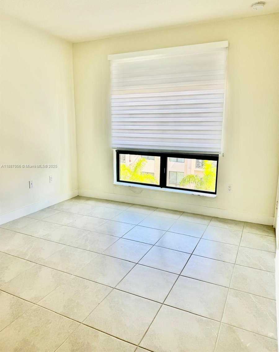 Small Image of 8201 NORTH WEST 41ST ST #D-407, Doral Number 26