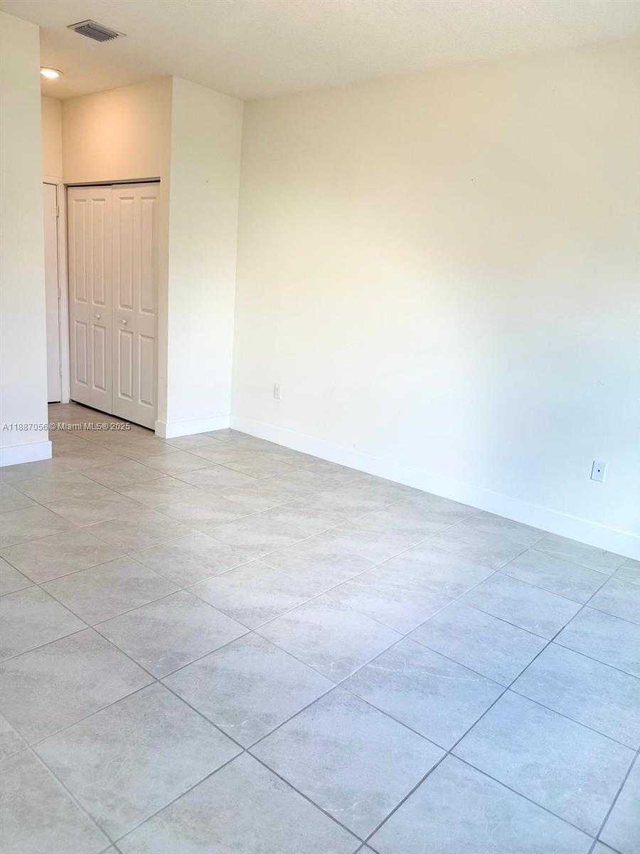 Small Image of 8201 NORTH WEST 41ST ST #D-407, Doral Number 27