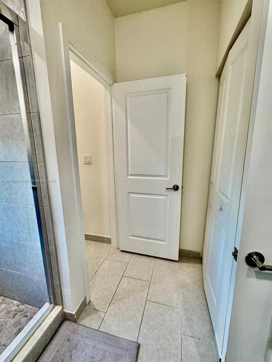 Small Image of 8201 NORTH WEST 41ST ST #D-407, Doral Number 30