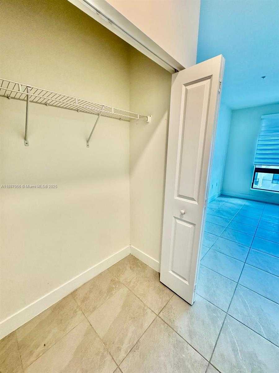 Small Image of 8201 NORTH WEST 41ST ST #D-407, Doral Number 31