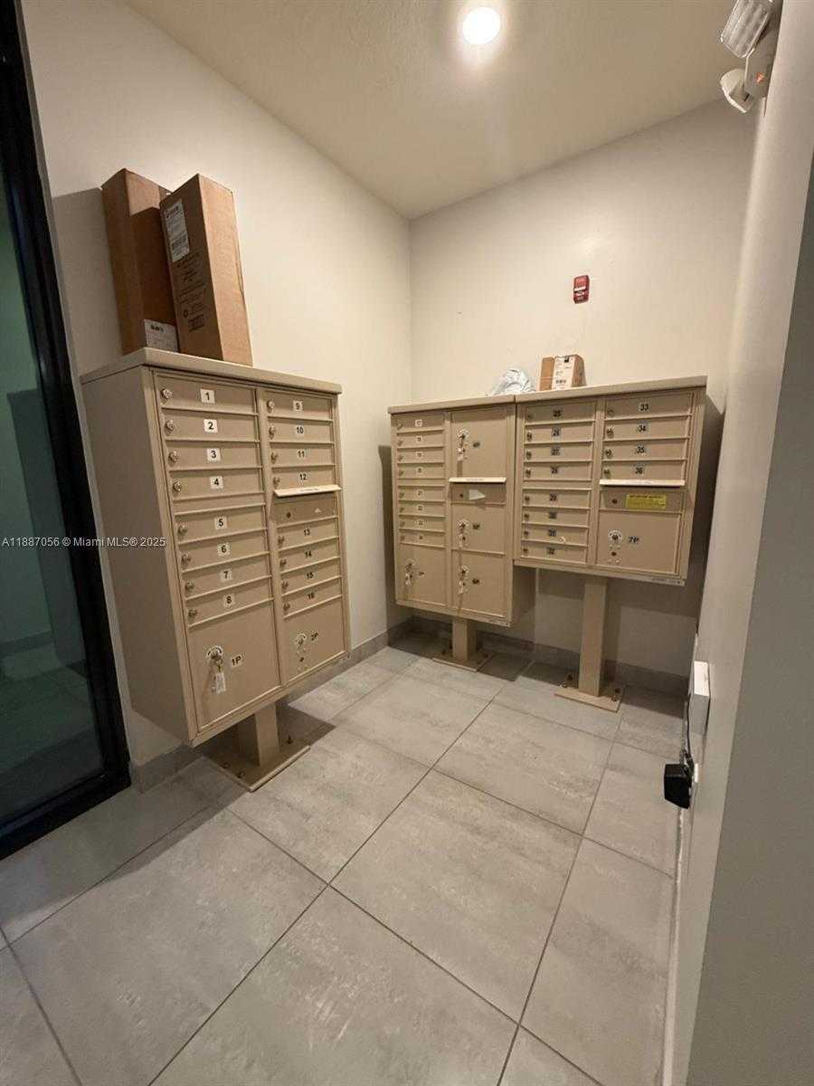 Small Image of 8201 NORTH WEST 41ST ST #D-407, Doral Number 36