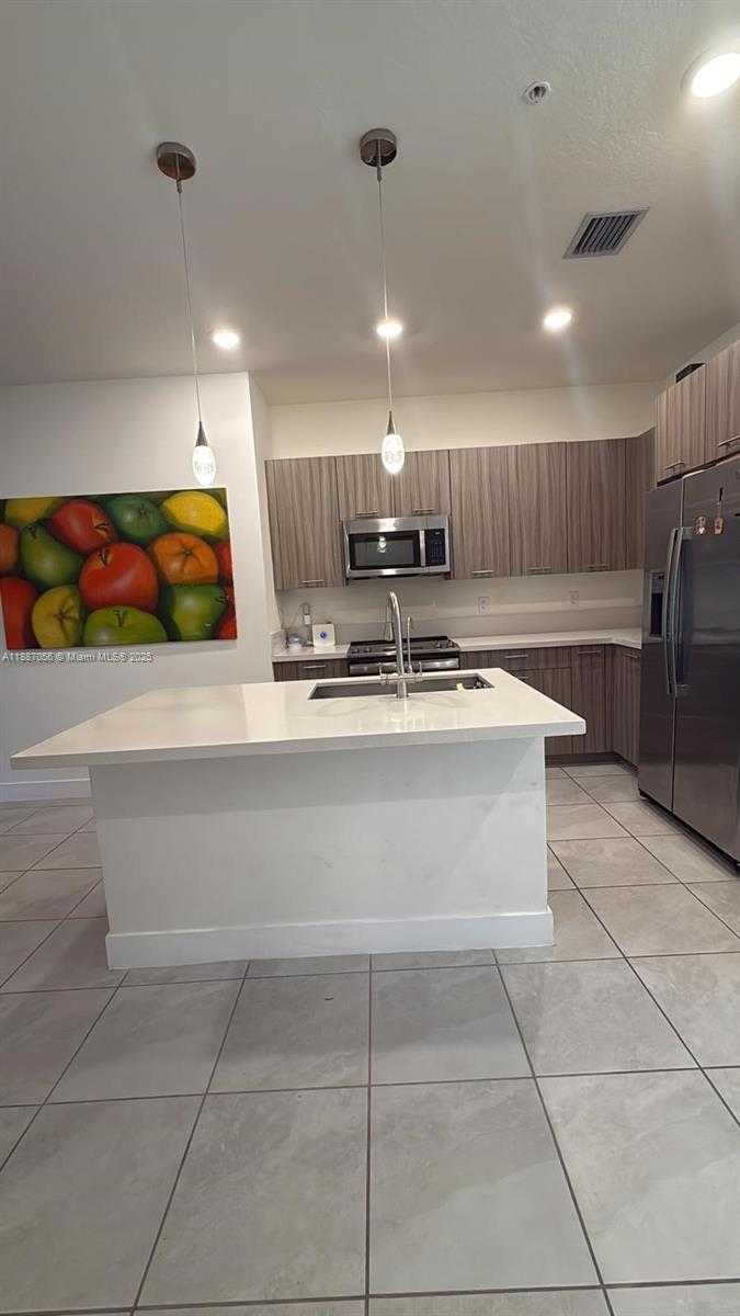 Small Image of 8201 NORTH WEST 41ST ST #D-407, Doral Number 6