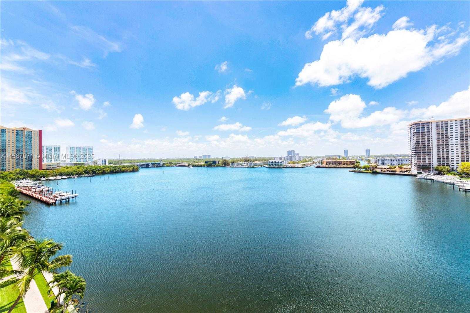 Small Image of 17150 NORTH BAY RD #2905, Sunny Isles Beach Number 15