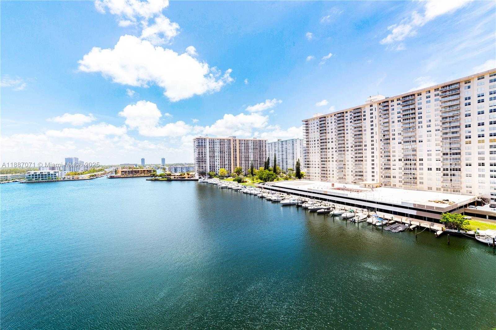 Small Image of 17150 NORTH BAY RD #2905, Sunny Isles Beach Number 19