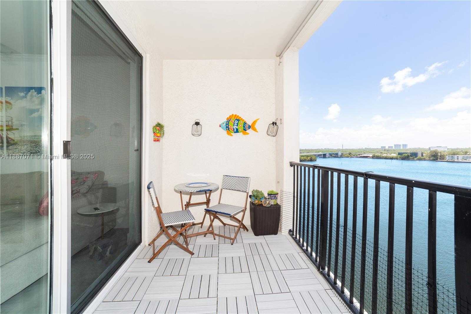 Small Image of 17150 NORTH BAY RD #2905, Sunny Isles Beach Number 20