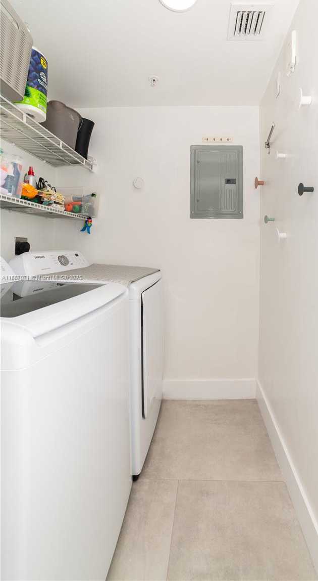 Small Image of 17150 NORTH BAY RD #2905, Sunny Isles Beach Number 44