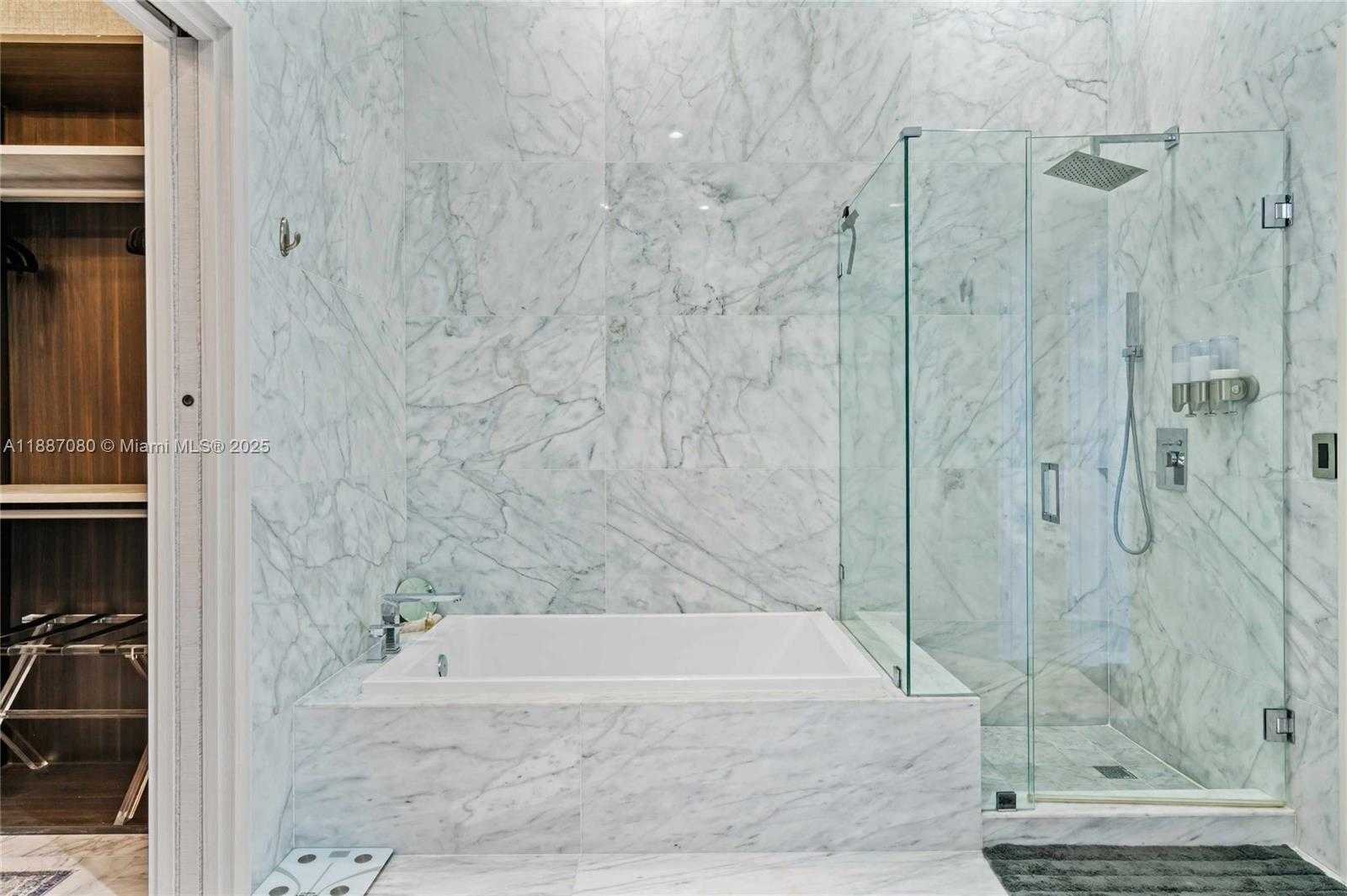 Small Image of 801 SOUTH MIAMI AVE #PH5704, Miami Number 12