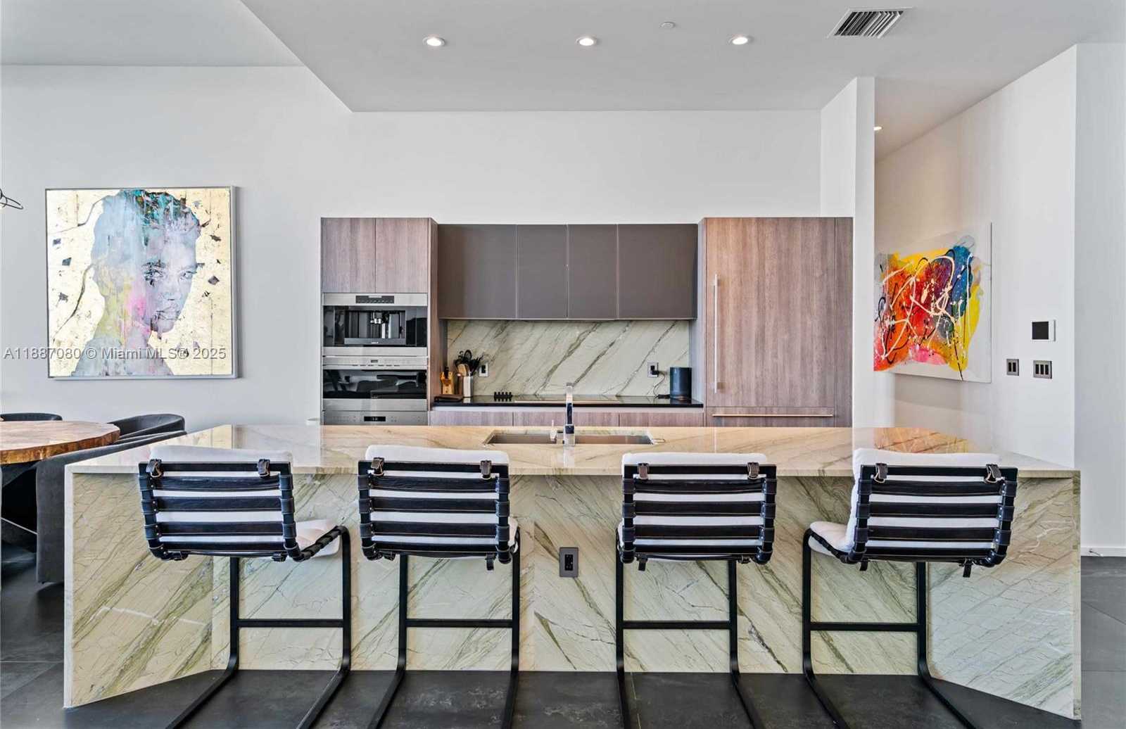 Small Image of 801 SOUTH MIAMI AVE #PH5704, Miami Number 4