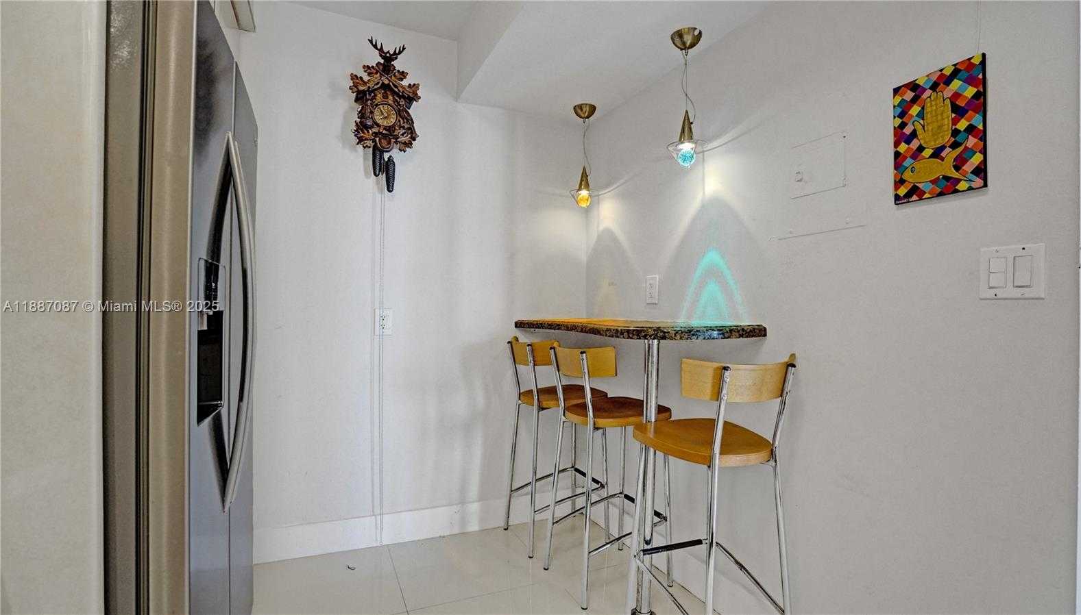Small Image of 100 BAYVIEW DR #1931, Sunny Isles Beach Number 19