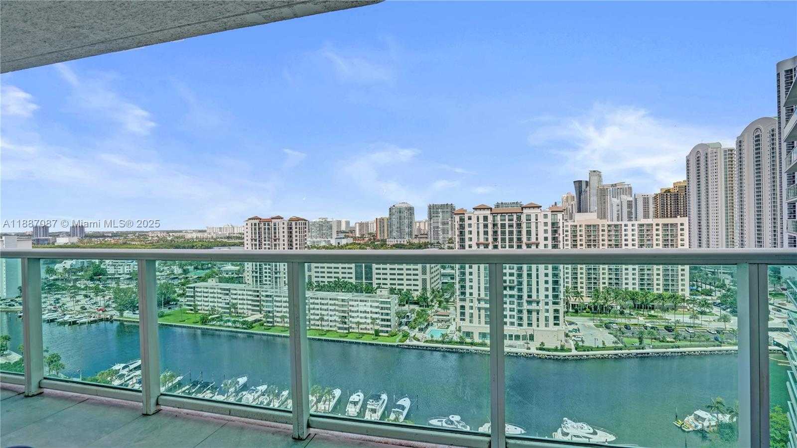 Small Image of 100 BAYVIEW DR #1931, Sunny Isles Beach Number 35