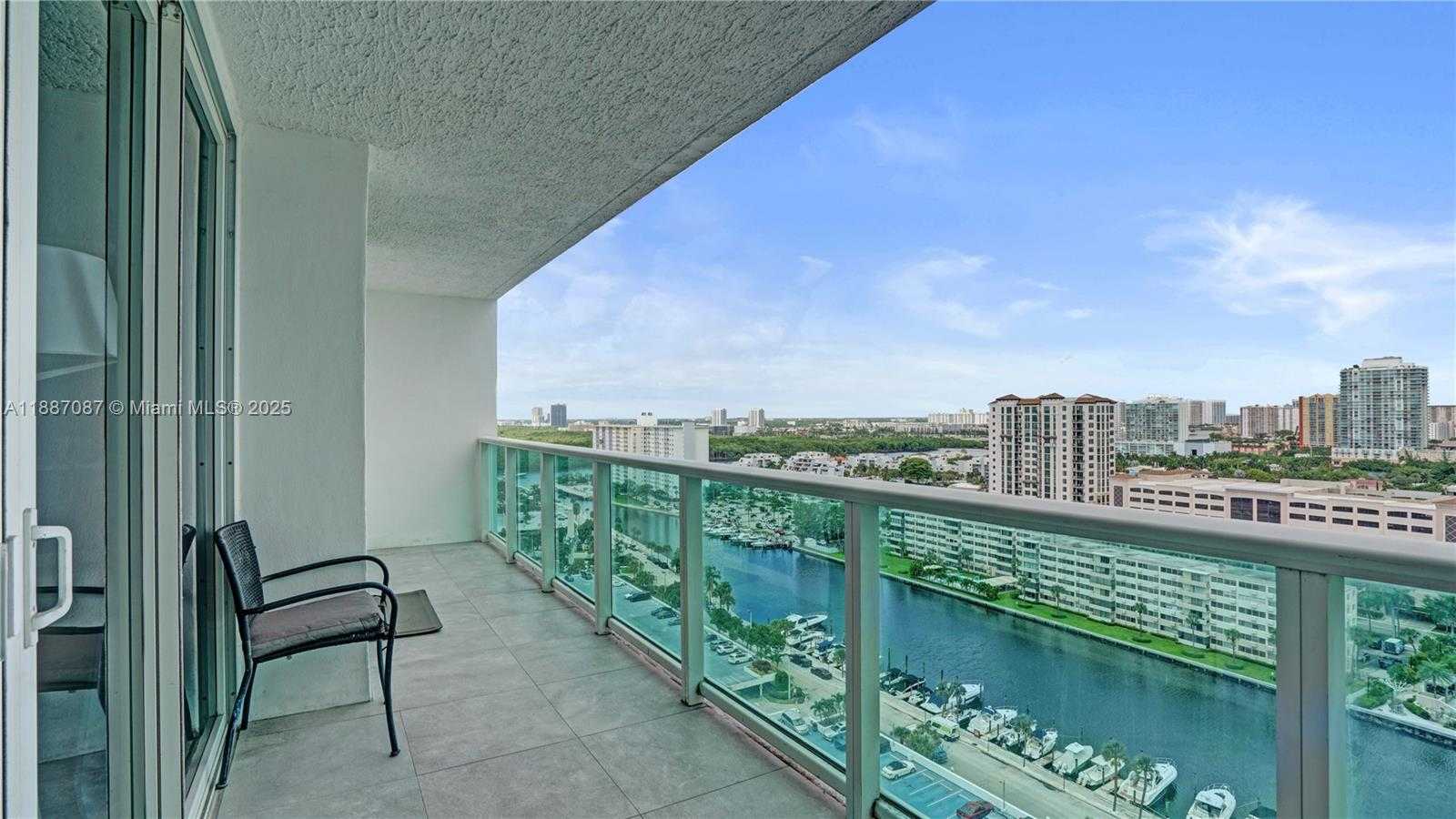 Small Image of 100 BAYVIEW DR #1931, Sunny Isles Beach Number 36
