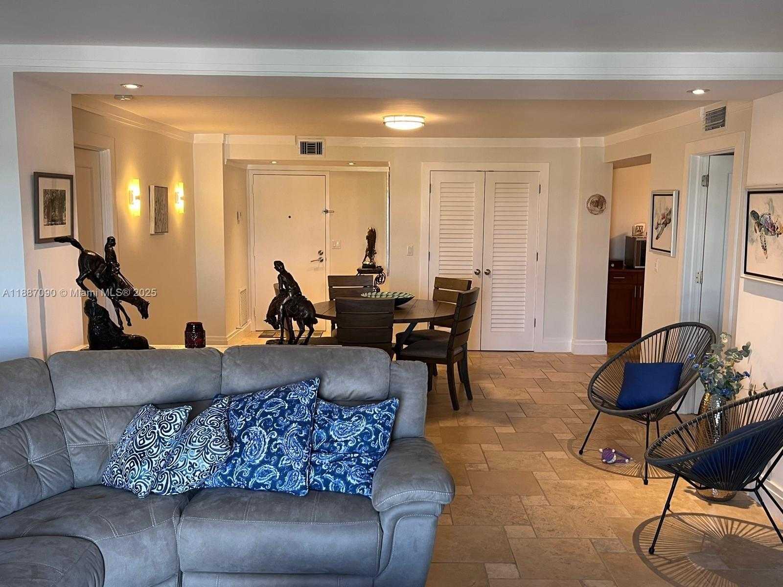 Small Image of 1500 SOUTH OCEAN DR #A8, Hollywood Number 13