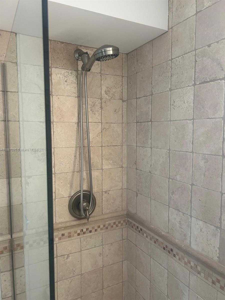 Small Image of 1500 SOUTH OCEAN DR #A8, Hollywood Number 25