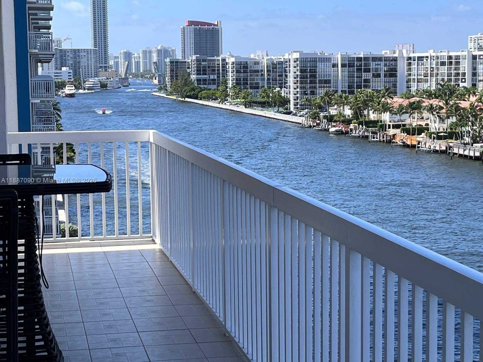 Small Image of 1500 SOUTH OCEAN DR #A8, Hollywood Number 39